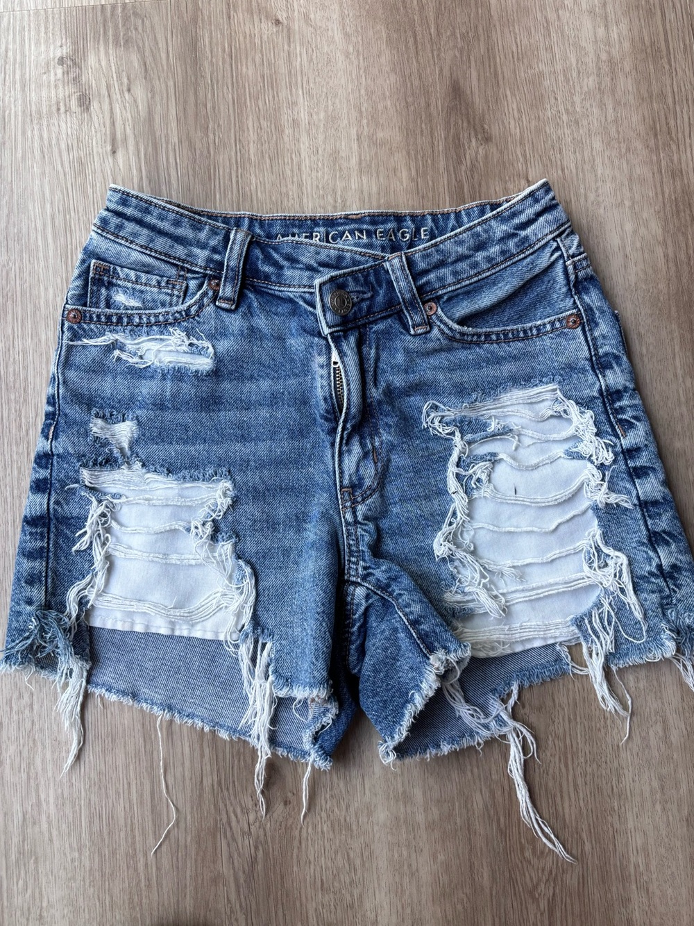 American Eagle Highest Rise Baggy Distressed Denim Jean Shorts Size 00 W24